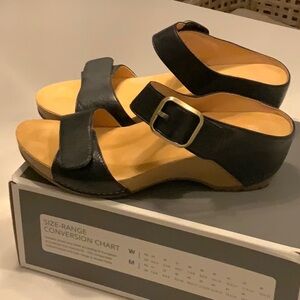 NEW! DANSKO Tanya Black 2-strap Slide Sandles - Euro Size 41 US Size 9.5-10